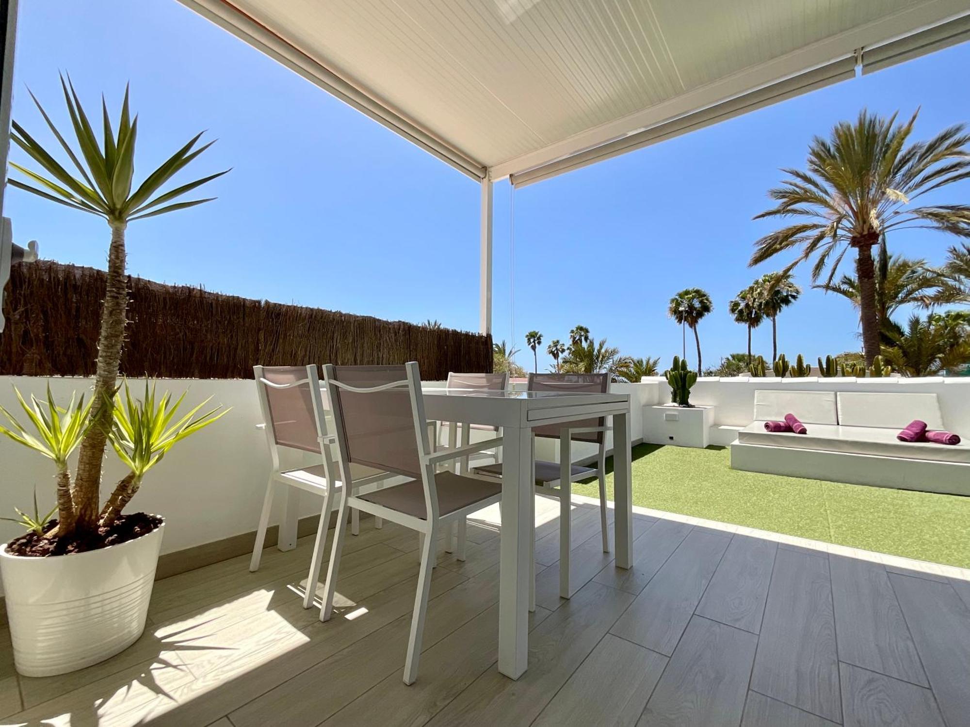 Las Americas Luxury Low-Cost Apartment With Terrace & Views Playa de las Américas Exterior foto