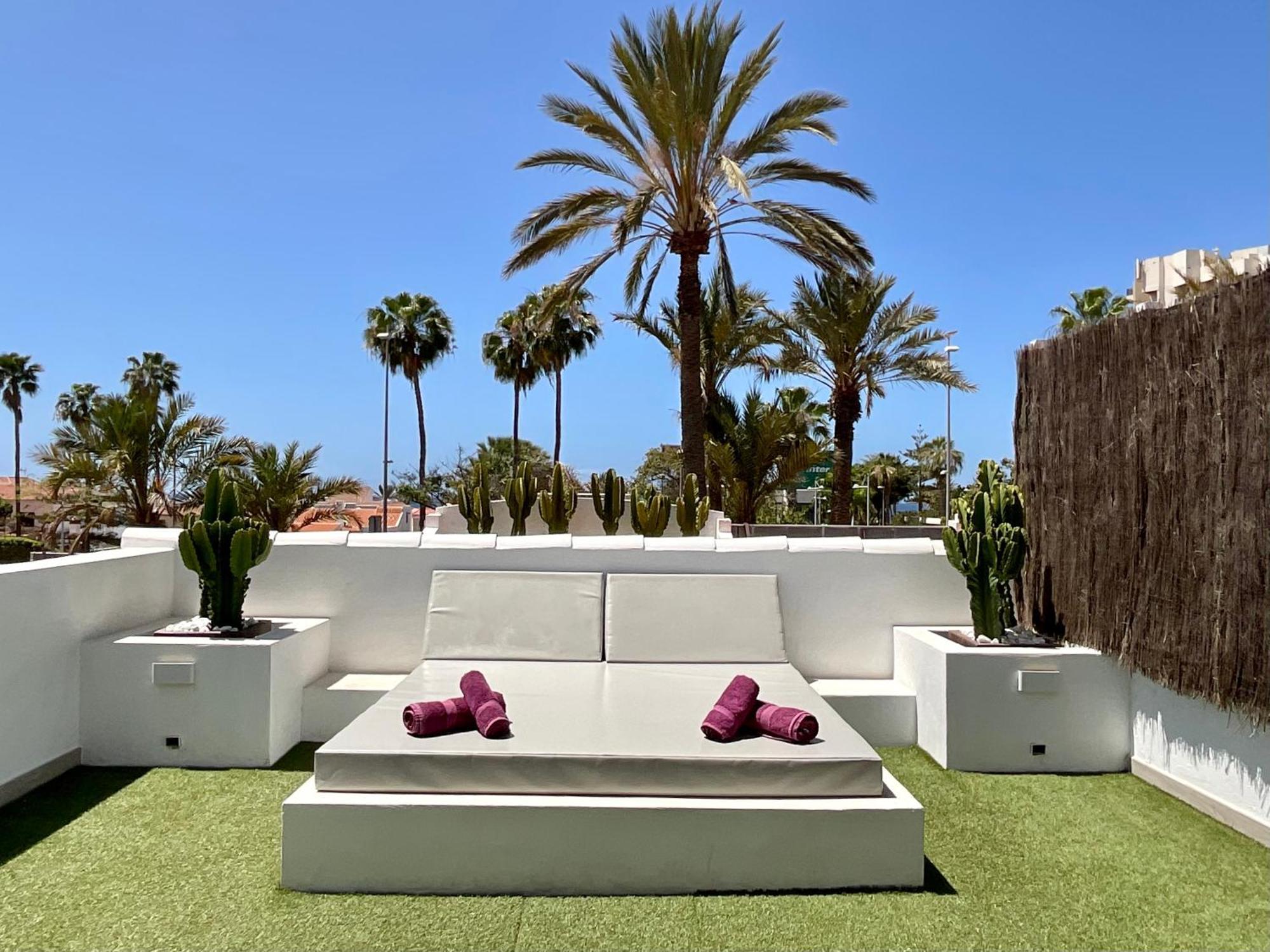 Las Americas Luxury Low-Cost Apartment With Terrace & Views Playa de las Américas Exterior foto